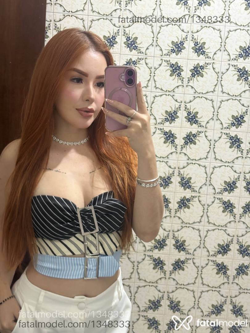 Acompanhante mulher ruiva (o) de olhos mel - Mirela