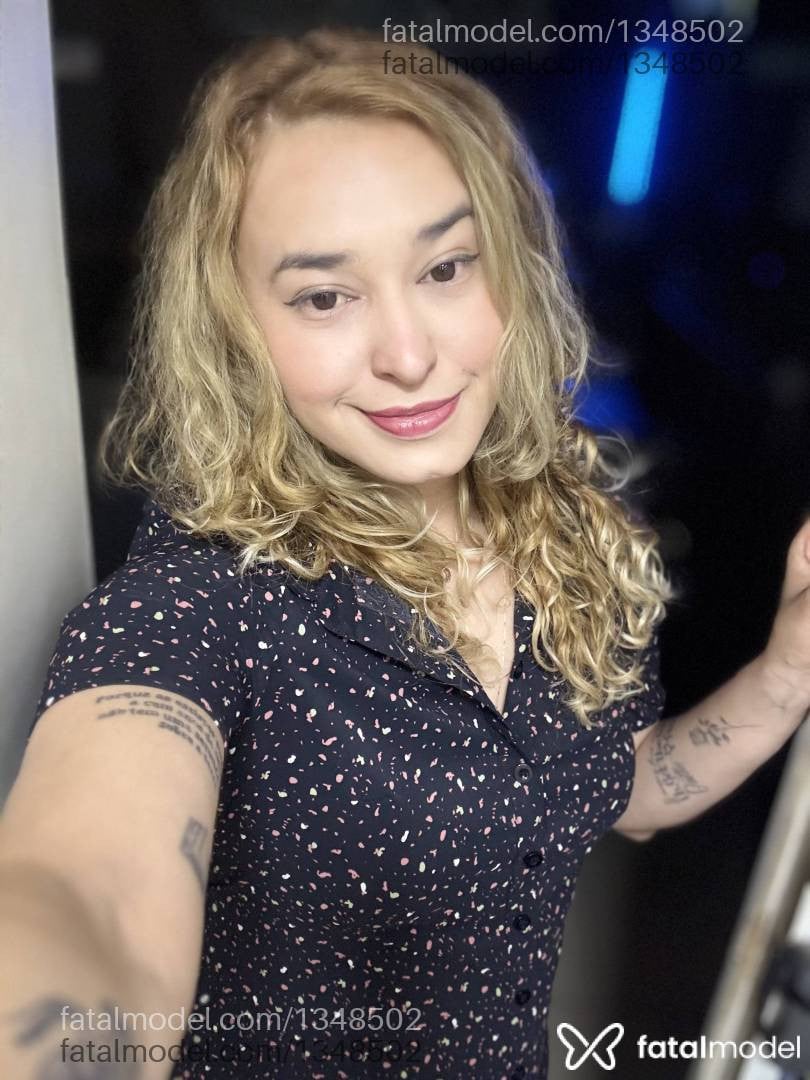 Acompanhante mulher loira (o) de olhos castanhos em São Paulo - Bruna