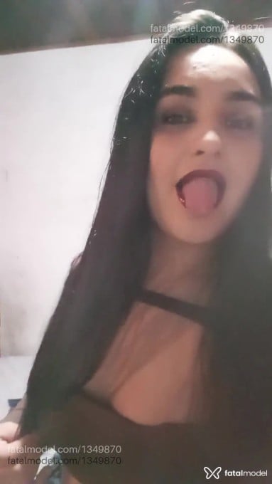 Acompanhante mulher com cabelo castanho de olhos castanhos em Novo Hamburgo Acompanhante mulher com cabelo castanho de olhos castanhos em Novo Hamburgo - Brenda Campos