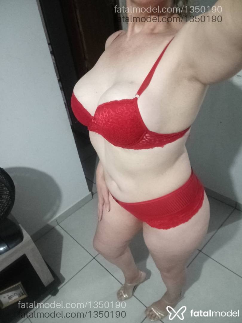Acompanhante mulher loira (o) de olhos mel em Telêmaco Borba Acompanhante mulher loira (o) de olhos mel em Telêmaco Borba - Veronica