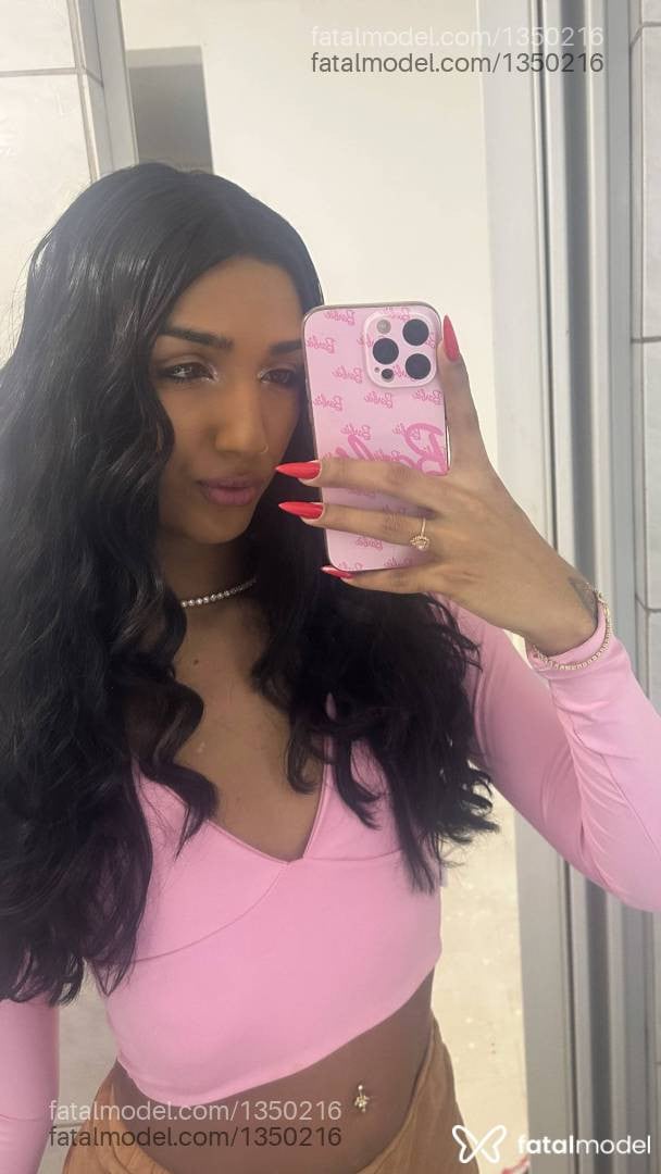 Acompanhante mulher trans morena (o) de olhos castanhos - Isabela Candice