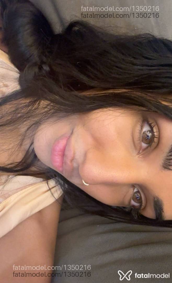 Acompanhante mulher trans morena (o) de olhos castanhos - Isabela Candice