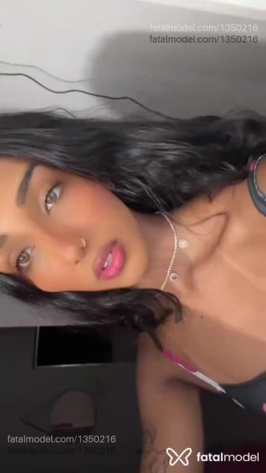 Acompanhante mulher trans morena (o) de olhos castanhos em Salvador - Isabela Candice