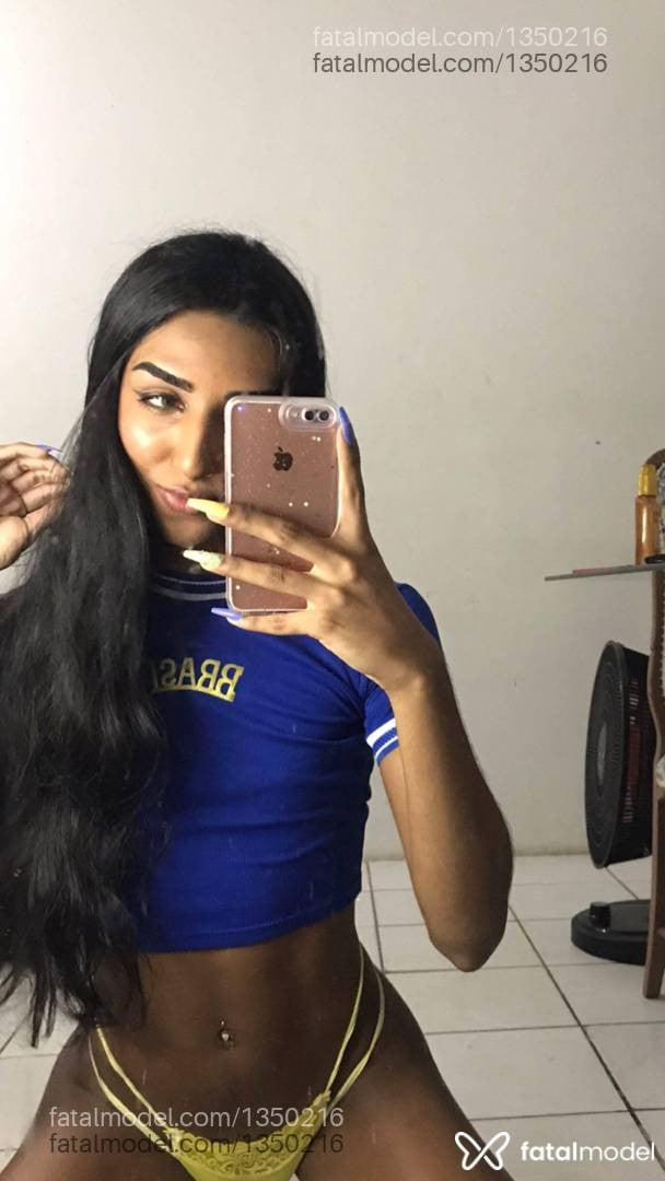 Acompanhante mulher trans morena (o) de olhos castanhos em Salvador - Isabela Candice
