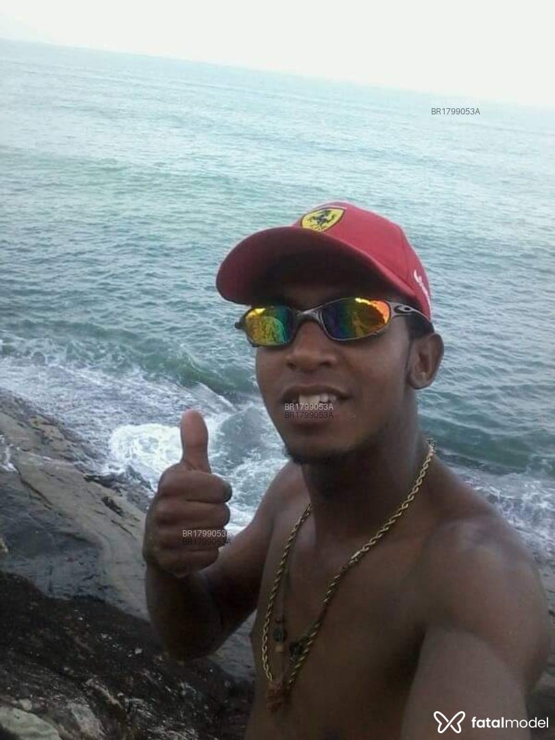 Acompanhante homem morena (o) de olhos pretos em Imbuia Acompanhante homem morena (o) de olhos pretos em Imbuia - Neguinho paulista