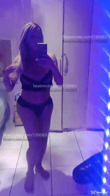 Acompanhante travesti loira (o) de olhos castanhos em Varginha Acompanhante travesti loira (o) de olhos castanhos em Varginha - Vanessa abreu