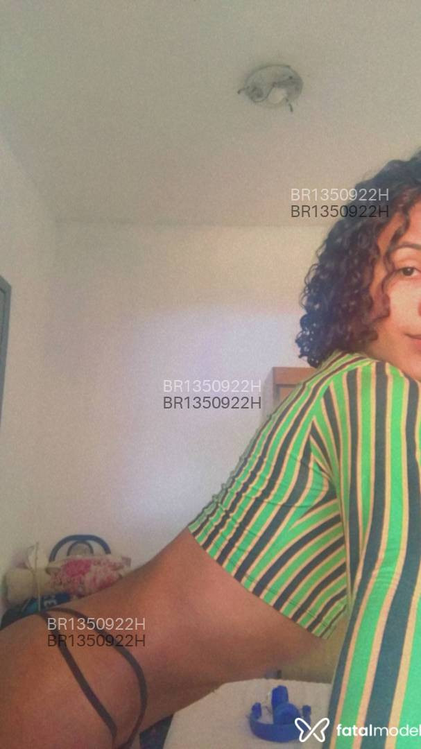 Acompanhante mulher trans com cabelo castanho de olhos castanhos em Governador Valadares Acompanhante mulher trans com cabelo castanho de olhos castanhos em Governador Valadares - Black Wild