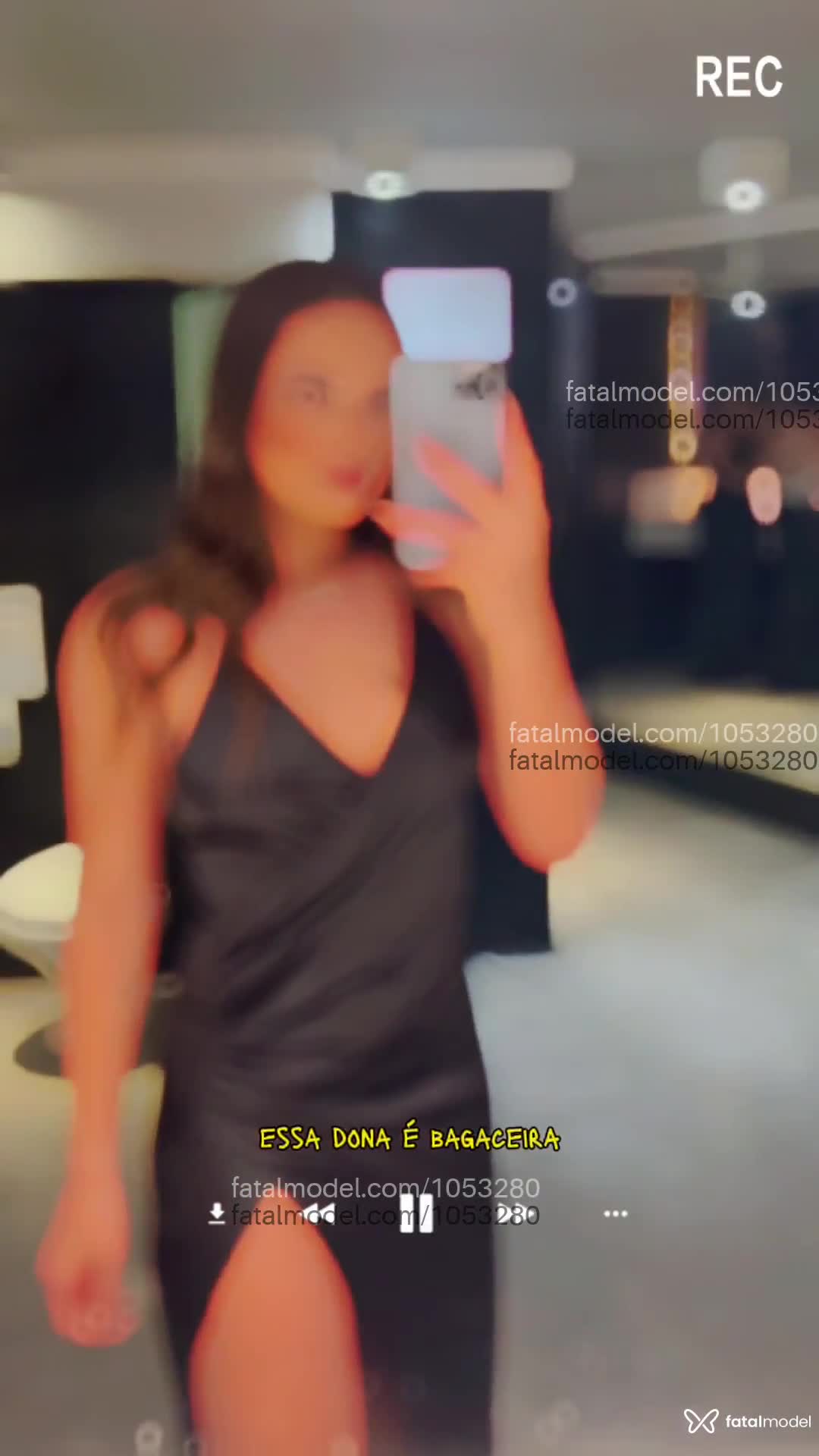 Acompanhante mulher com cabelo castanho de olhos castanhos em São Paulo Acompanhante mulher com cabelo castanho de olhos castanhos em São Paulo - Brunella Bacci