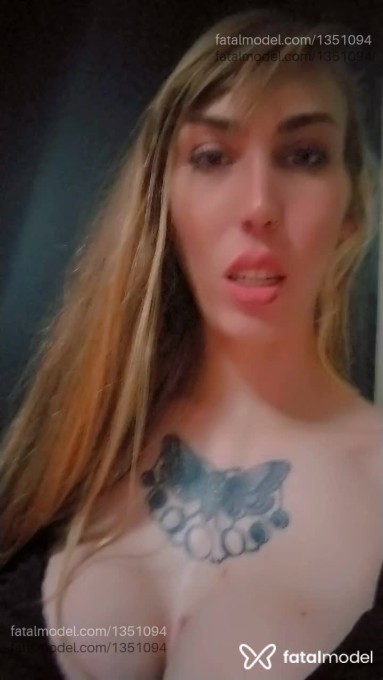 Acompanhante mulher trans loira (o) de olhos verdes em Aparecida de Goiânia Acompanhante mulher trans loira (o) de olhos verdes em Aparecida de Goiânia - Anna Julia