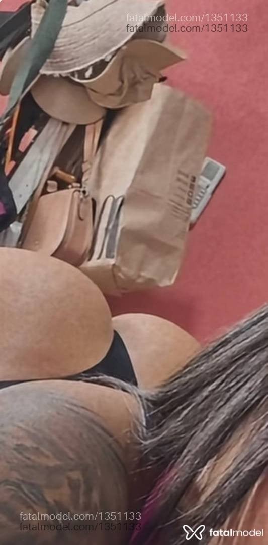 Acompanhante mulher morena (o) de olhos castanhos - Luize