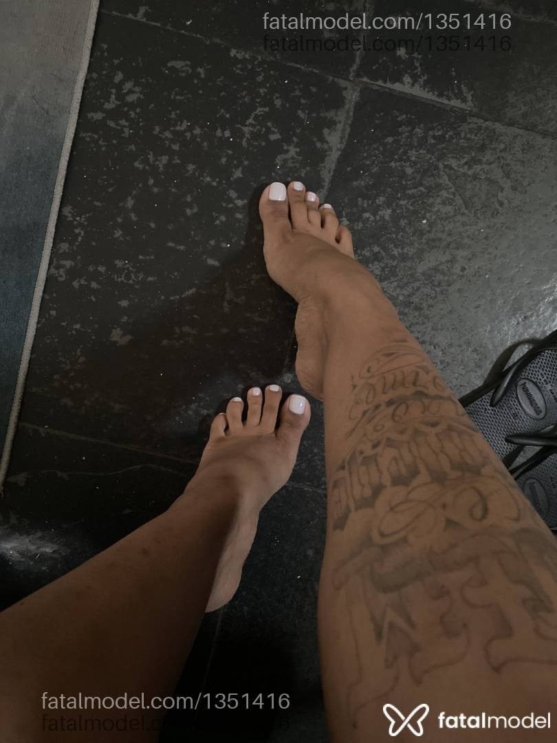 Acompanhante mulher morena (o) de olhos pretos - Jade Lima