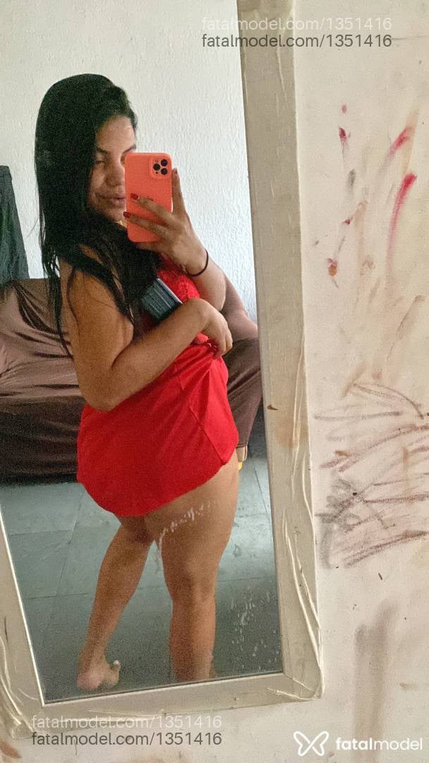 Acompanhante mulher morena (o) de olhos pretos - Jade Lima