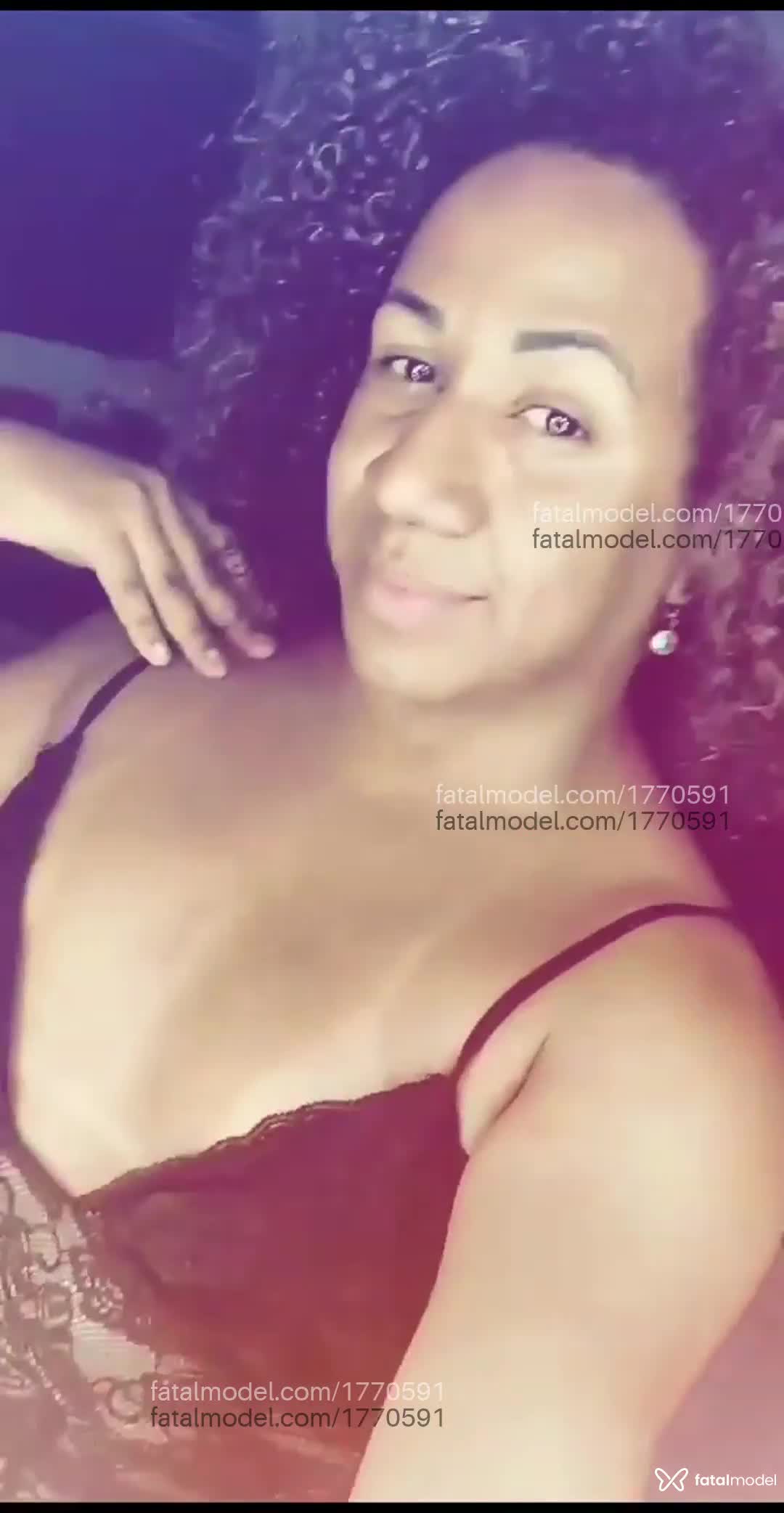 Acompanhante mulher trans morena (o) de olhos castanhos em Várzea Grande - Amanda