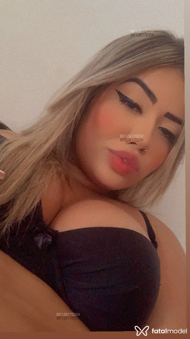 Acompanhante mulher loira (o) de olhos castanhos em São Paulo Acompanhante mulher loira (o) de olhos castanhos em São Paulo - Malu Santos