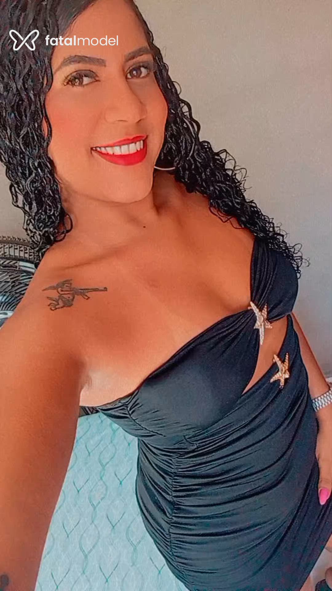 Acompanhante mulher morena (o) de olhos castanhos - Julia