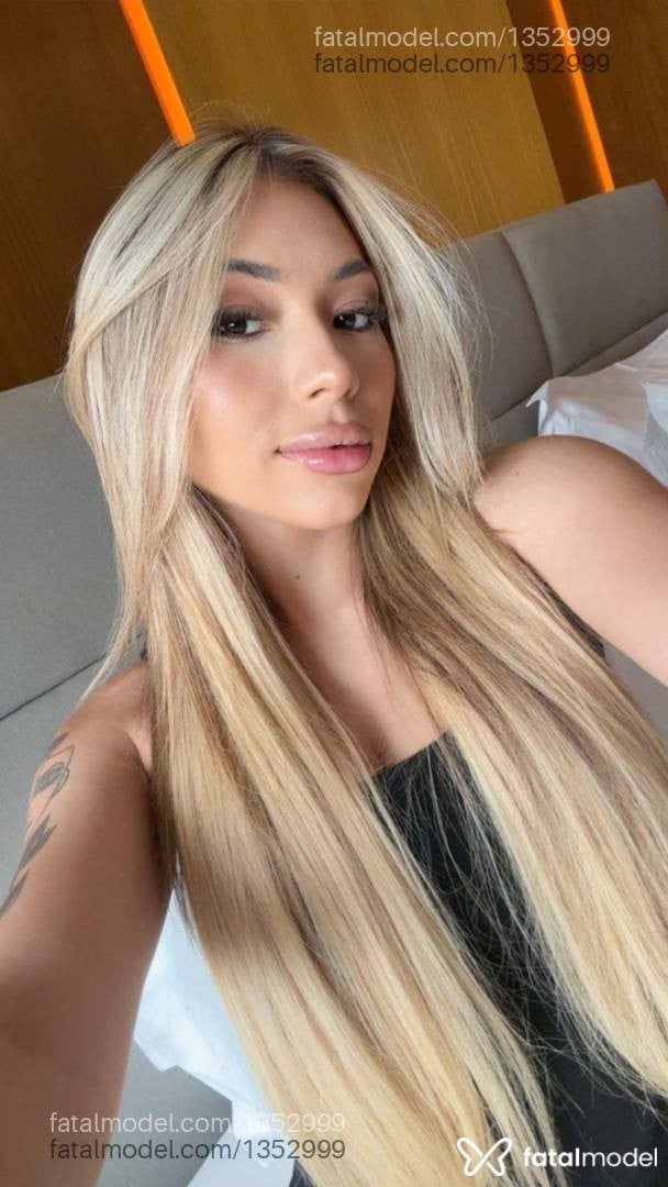Acompanhante mulher loira (o) de olhos castanhos em Rio de Janeiro Acompanhante mulher loira (o) de olhos castanhos em Rio de Janeiro - Laura Lopes