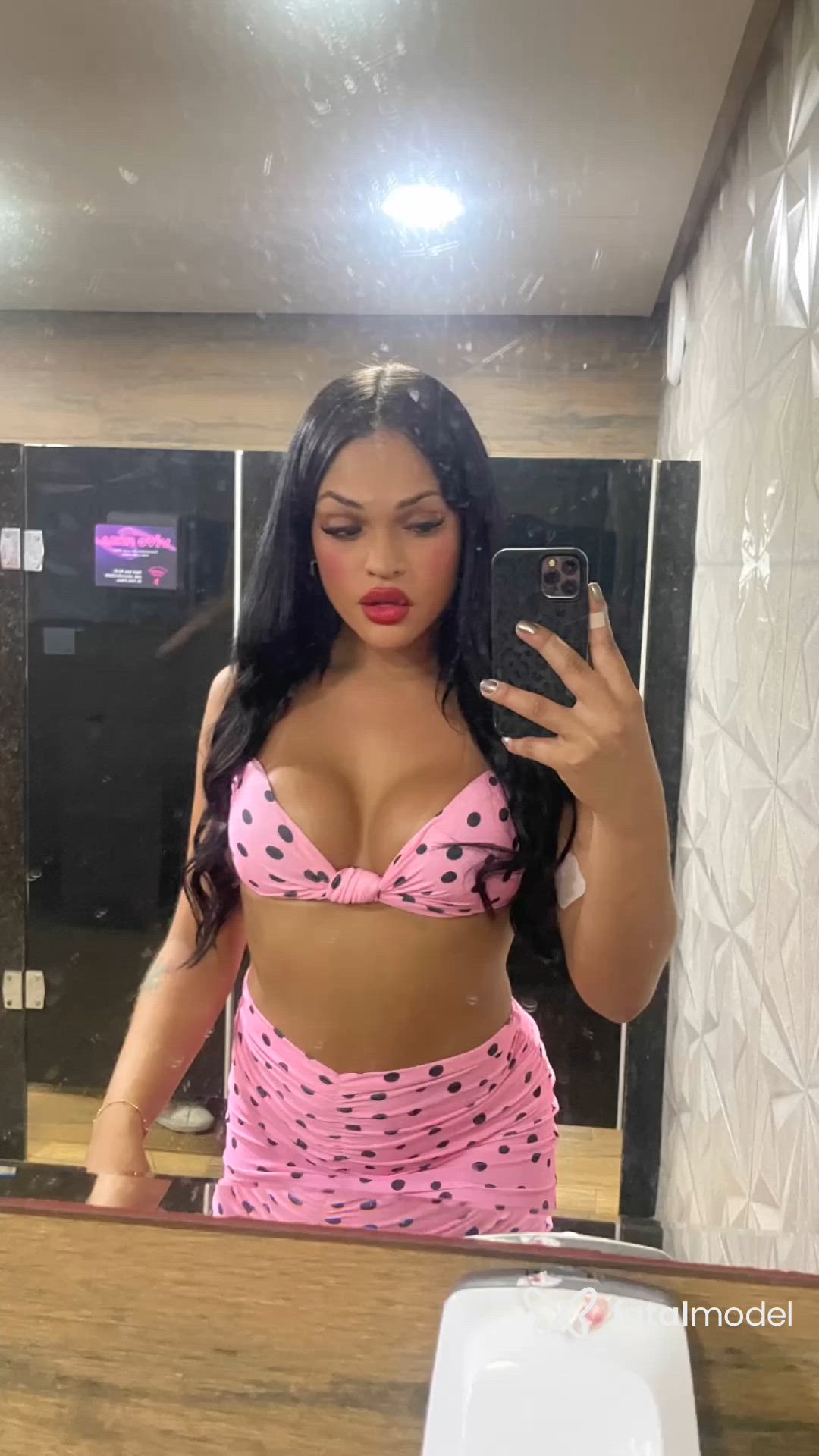 Acompanhante travesti com cabelo castanho de olhos castanhos - Hannah