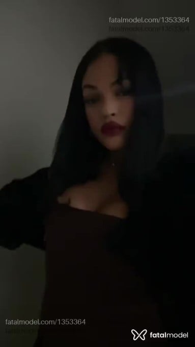 Acompanhante travesti com cabelo castanho de olhos castanhos em Ubá - Hannah