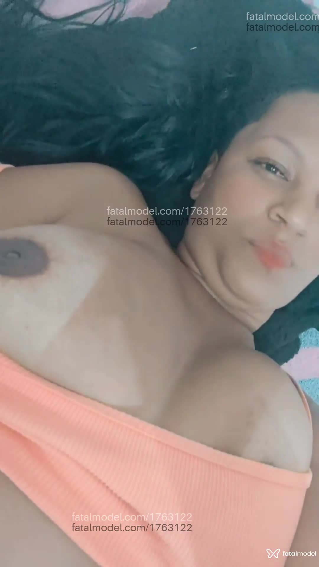 Acompanhante mulher morena (o) de olhos pretos em Ibatiba Acompanhante mulher morena (o) de olhos pretos em Ibatiba - Mel ribeiro
