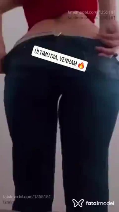 Acompanhante mulher ruiva (o) de olhos castanhos - Ayla Davila Acompanhante mulher ruiva (o) de olhos castanhos - Ayla Davila