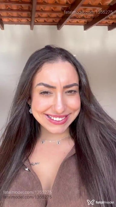 Acompanhante mulher com cabelo castanho de olhos mel em Piumhi Acompanhante mulher com cabelo castanho de olhos mel em Piumhi - Bruna Souza