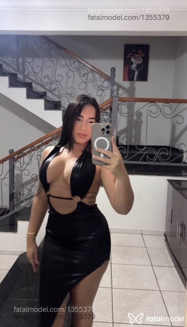 Acompanhante mulher com cabelo castanho de olhos pretos em Manhuaçu Acompanhante mulher com cabelo castanho de olhos pretos em Manhuaçu - Paola