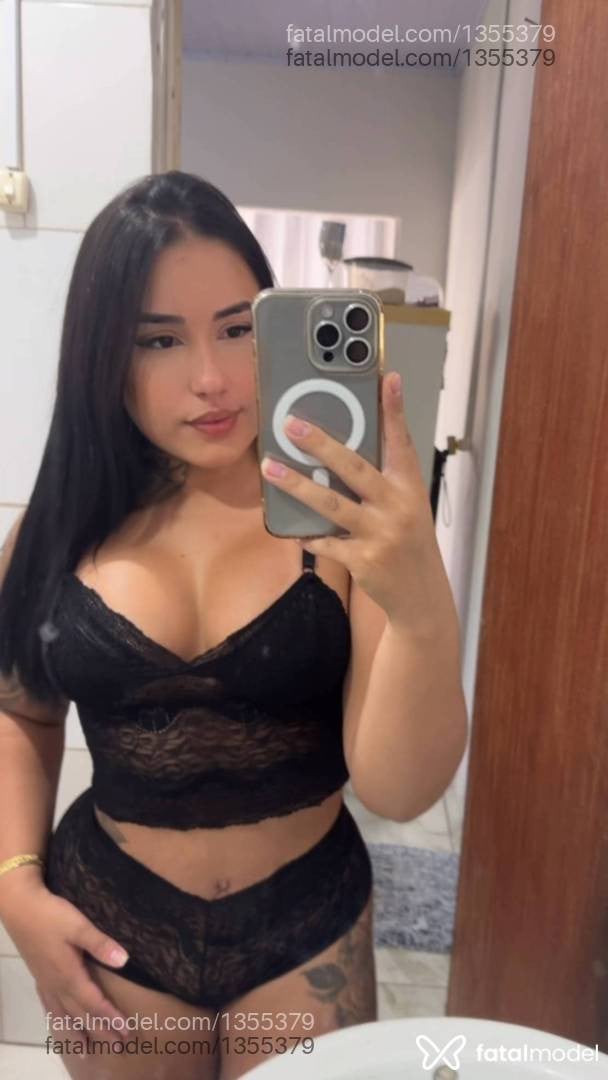 Acompanhante mulher com cabelo castanho de olhos pretos em Manhuaçu Acompanhante mulher com cabelo castanho de olhos pretos em Manhuaçu - Paola
