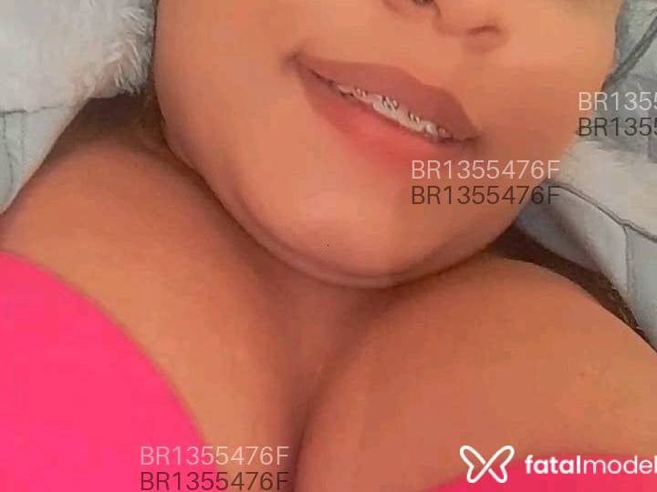 Acompanhante mulher morena (o) de olhos castanhos em Umuarama Acompanhante mulher morena (o) de olhos castanhos em Umuarama - Manuelyy