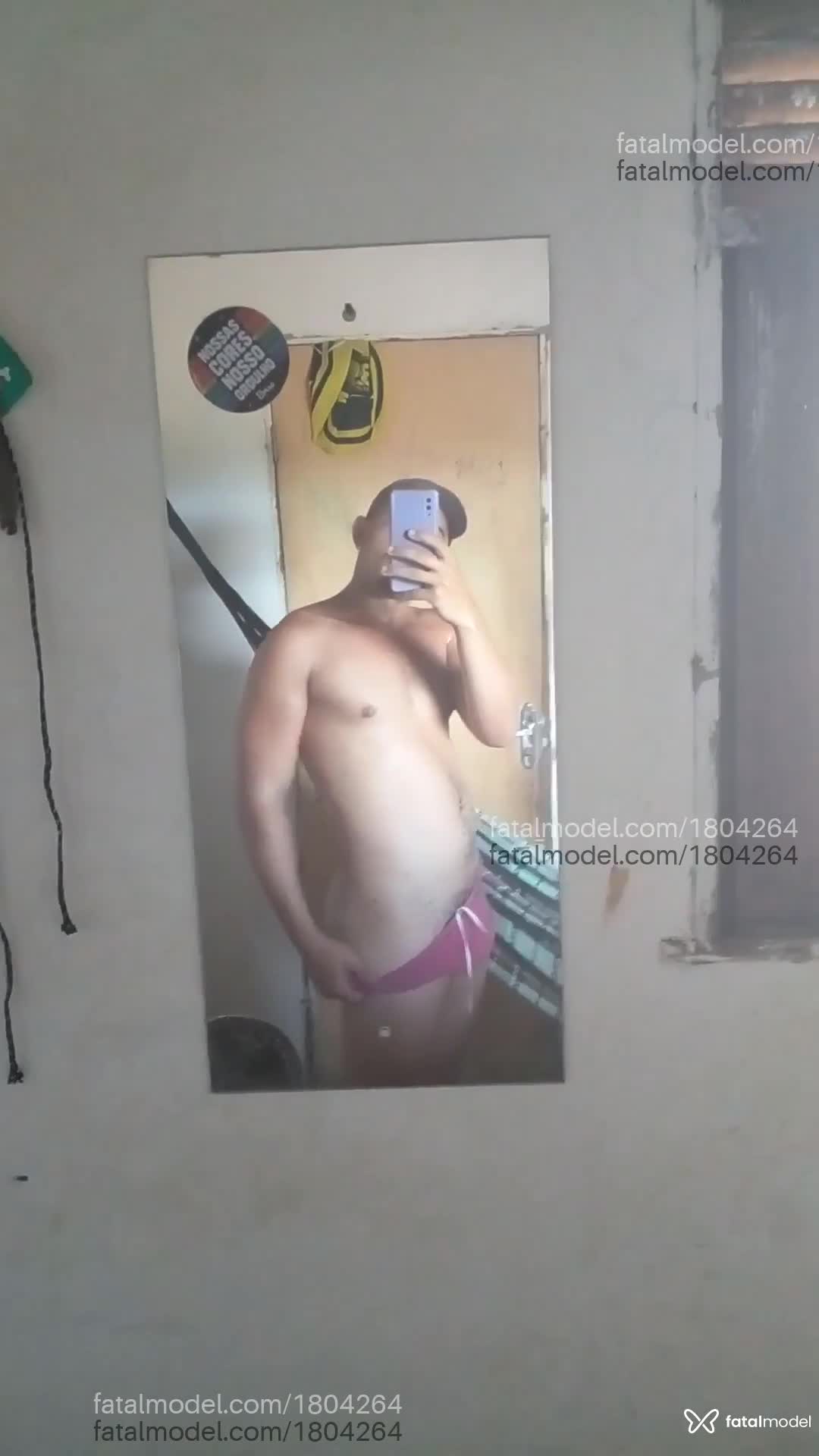 Acompanhante homem com cabelo castanho de olhos castanhos - Matheus Acompanhante homem com cabelo castanho de olhos castanhos - Matheus