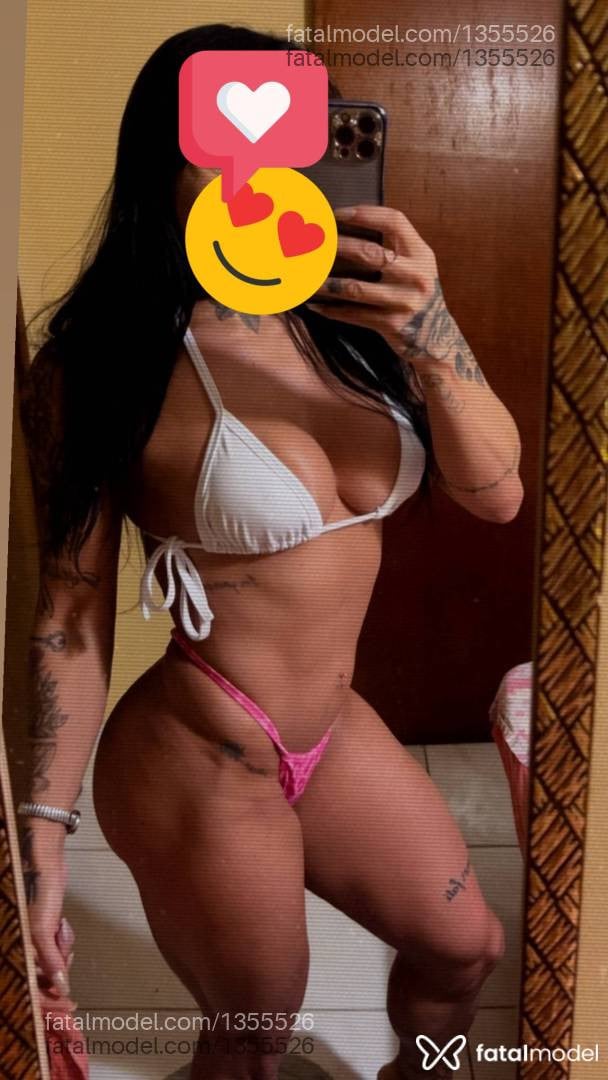 Acompanhante mulher morena (o) de olhos castanhos - Maya Hurricane