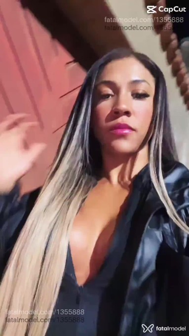 Acompanhante mulher morena (o) de olhos castanhos em Araxá - MAYA ZAHARA