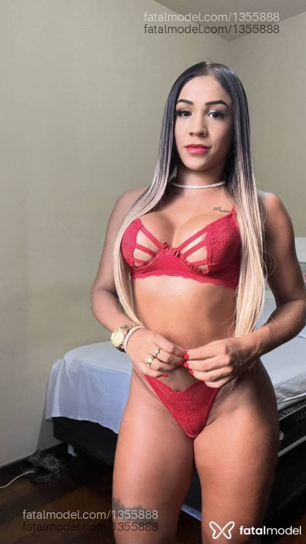 Acompanhante mulher morena (o) de olhos castanhos em Araxá - MAYA ZAHARA