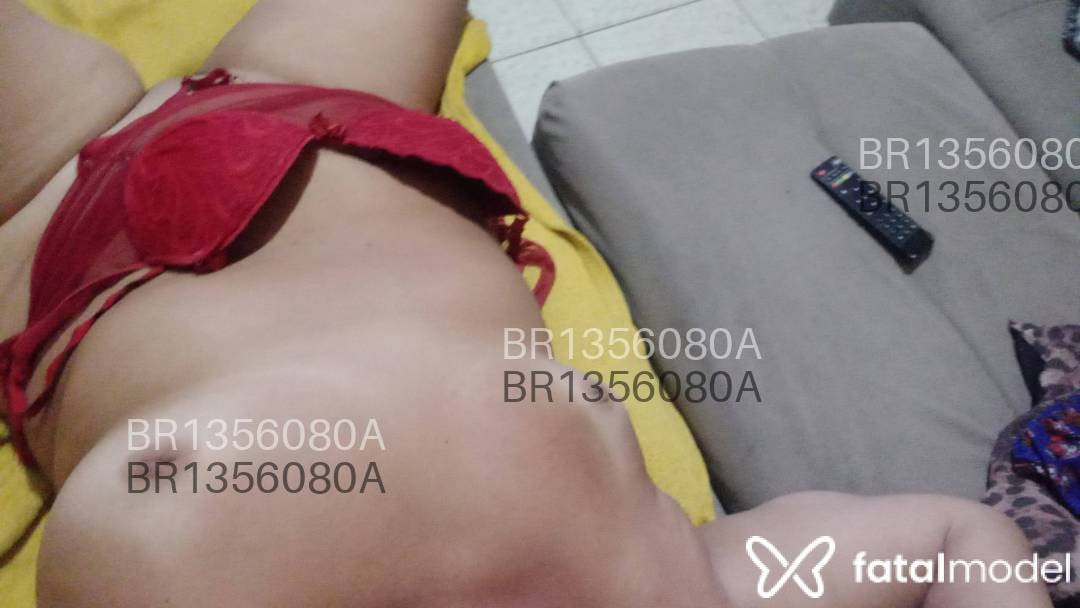 Acompanhante mulher com cabelo castanho de olhos pretos - Massahelengista fi Acompanhante mulher com cabelo castanho de olhos pretos - Massahelengista fi