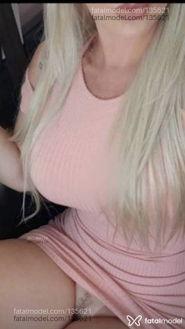 Acompanhante mulher loira (o) de olhos mel - Fantiny Matarazo