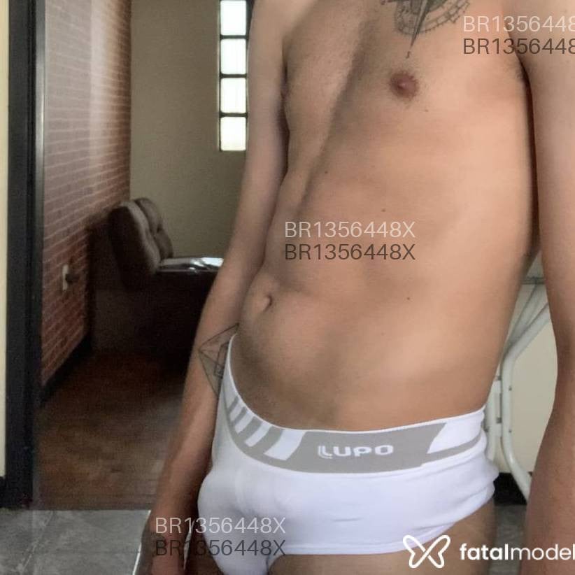 Acompanhante homem morena (o) de olhos castanhos em Betim - Bernardo