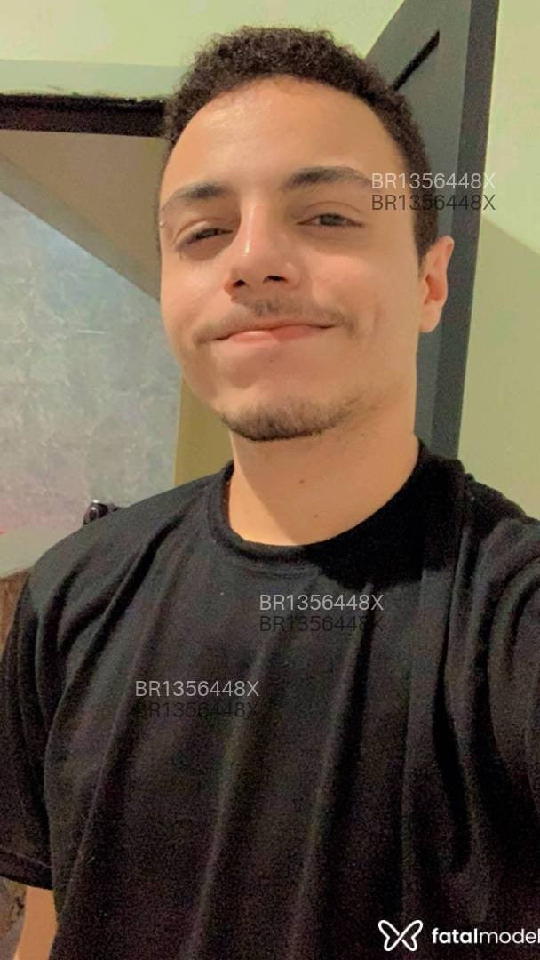 Acompanhante homem morena (o) de olhos castanhos em Betim - Bernardo