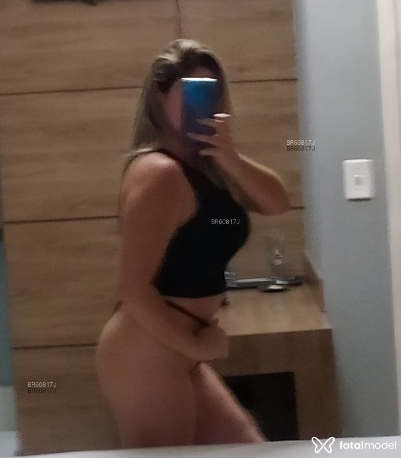 Acompanhante mulher com cabelo castanho de olhos mel em Mogi Guaçu Acompanhante mulher com cabelo castanho de olhos mel em Mogi Guaçu - Kamile kastro