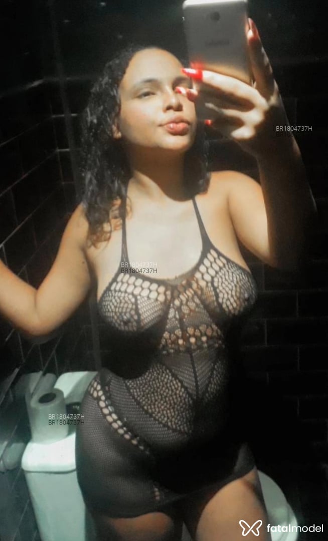 Acompanhante mulher morena (o) de olhos castanhos em Rio de Janeiro - Sophia Salazar