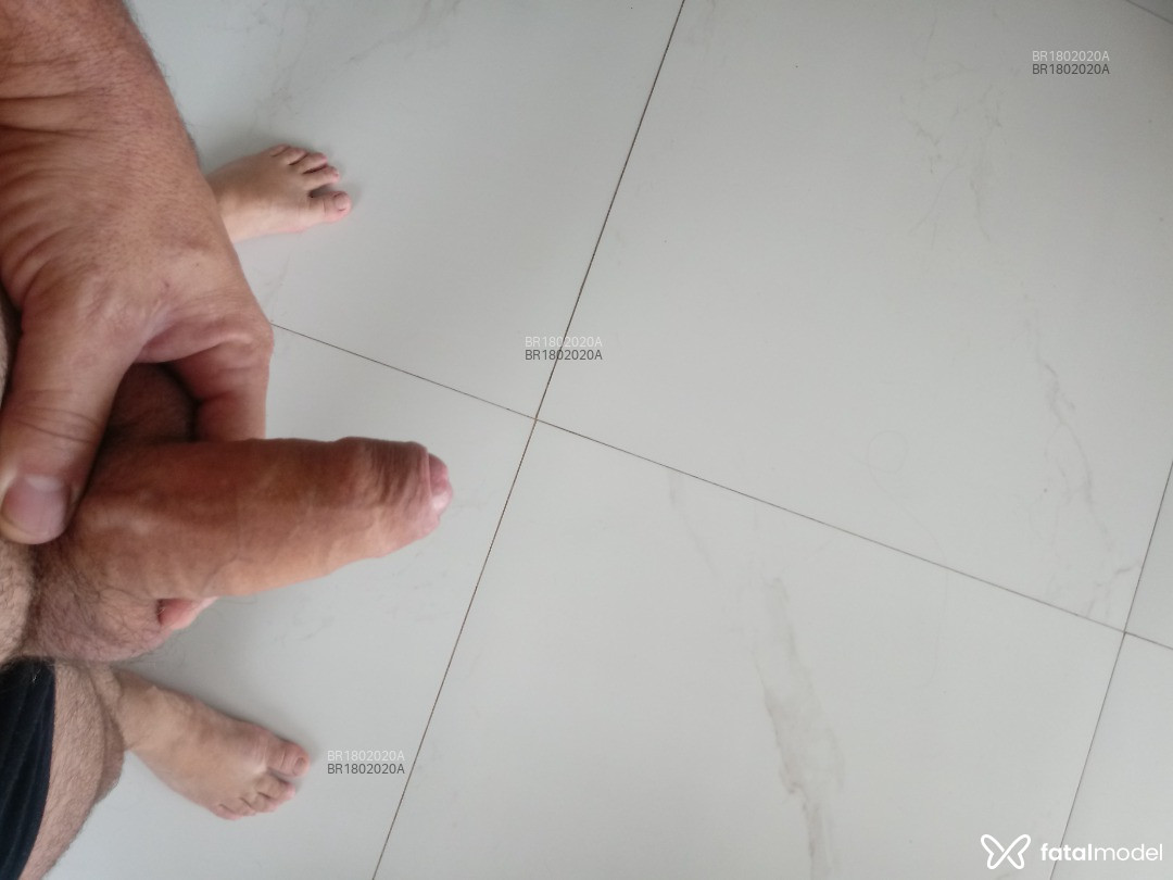 Acompanhante homem com cabelo castanho de olhos castanhos em Virtual - Rafael Medeiros