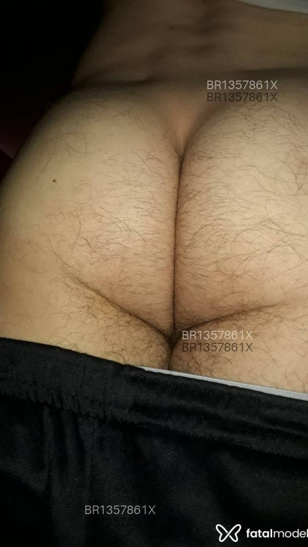 Acompanhante homem com cabelo castanho de olhos castanhos - Passiparacoroa Acompanhante homem com cabelo castanho de olhos castanhos - Passiparacoroa