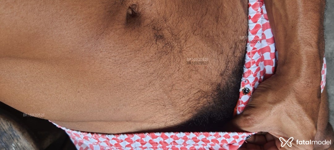 Acompanhante homem com cabelo castanho de olhos castanhos em São Paulo - Leleco