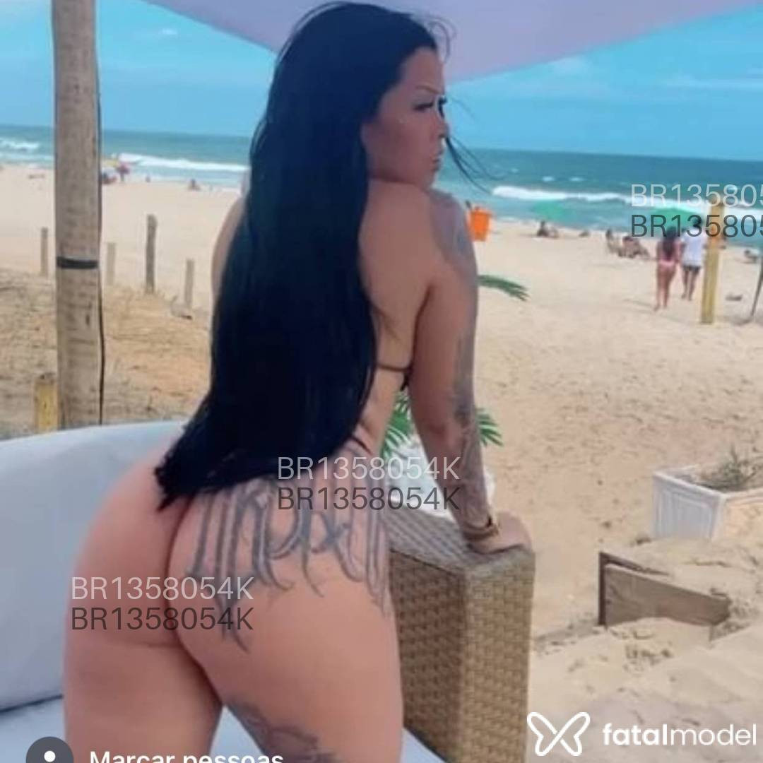 Acompanhante mulher morena (o) de olhos castanhos em Itaúna - Manu Muniz