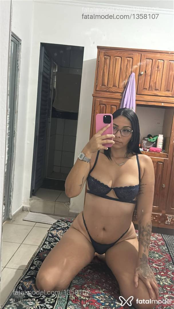 Acompanhante mulher morena (o) de olhos castanhos em Goianésia Acompanhante mulher morena (o) de olhos castanhos em Goianésia - Isabelly Garcia
