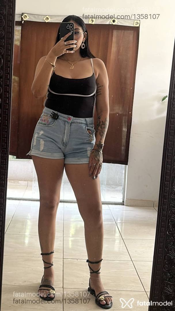 Acompanhante mulher morena (o) de olhos castanhos em Goianésia - Isabelly Garcia