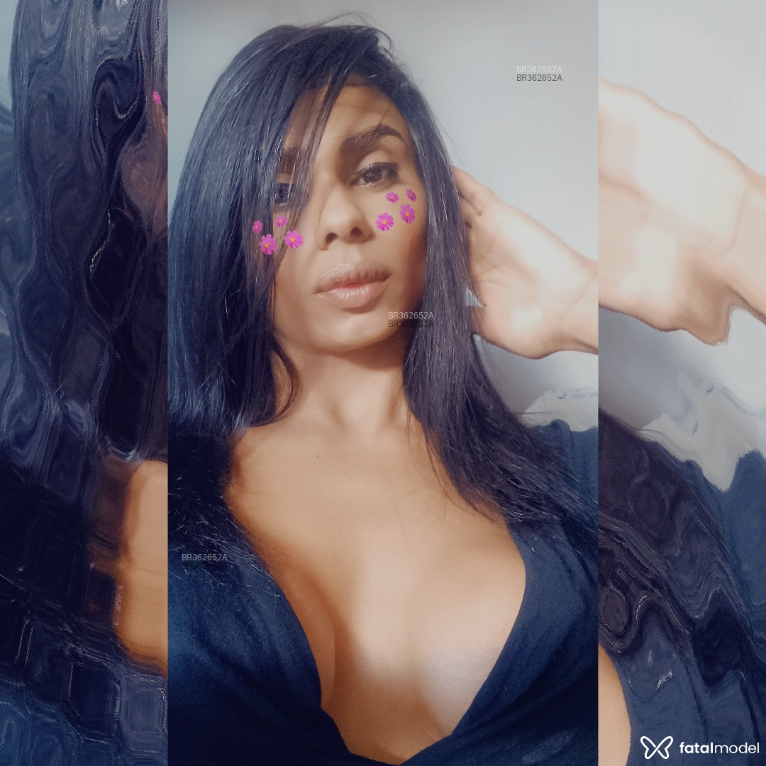 Acompanhante travesti morena (o) de olhos castanhos em Brasília - Kelly maria