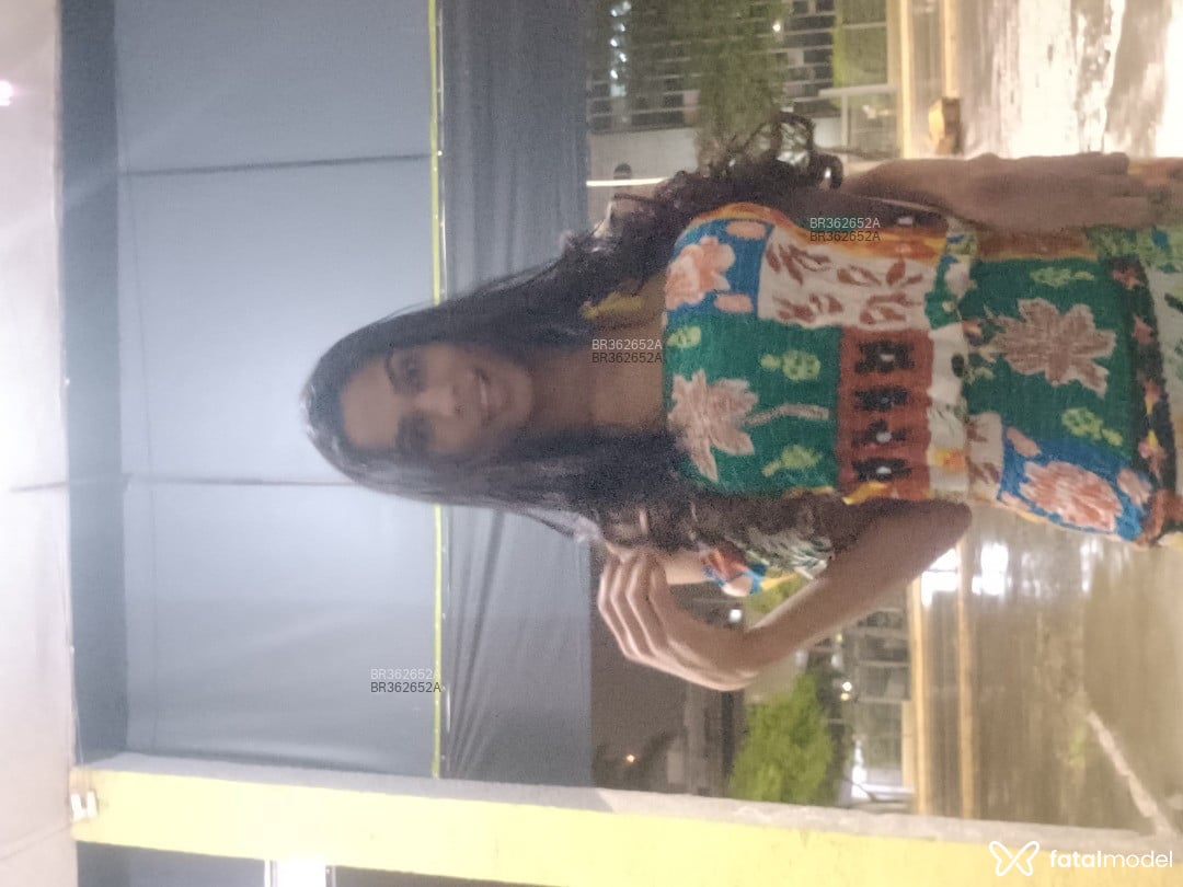 Acompanhante travesti morena (o) de olhos castanhos em Brasília - Kelly maria