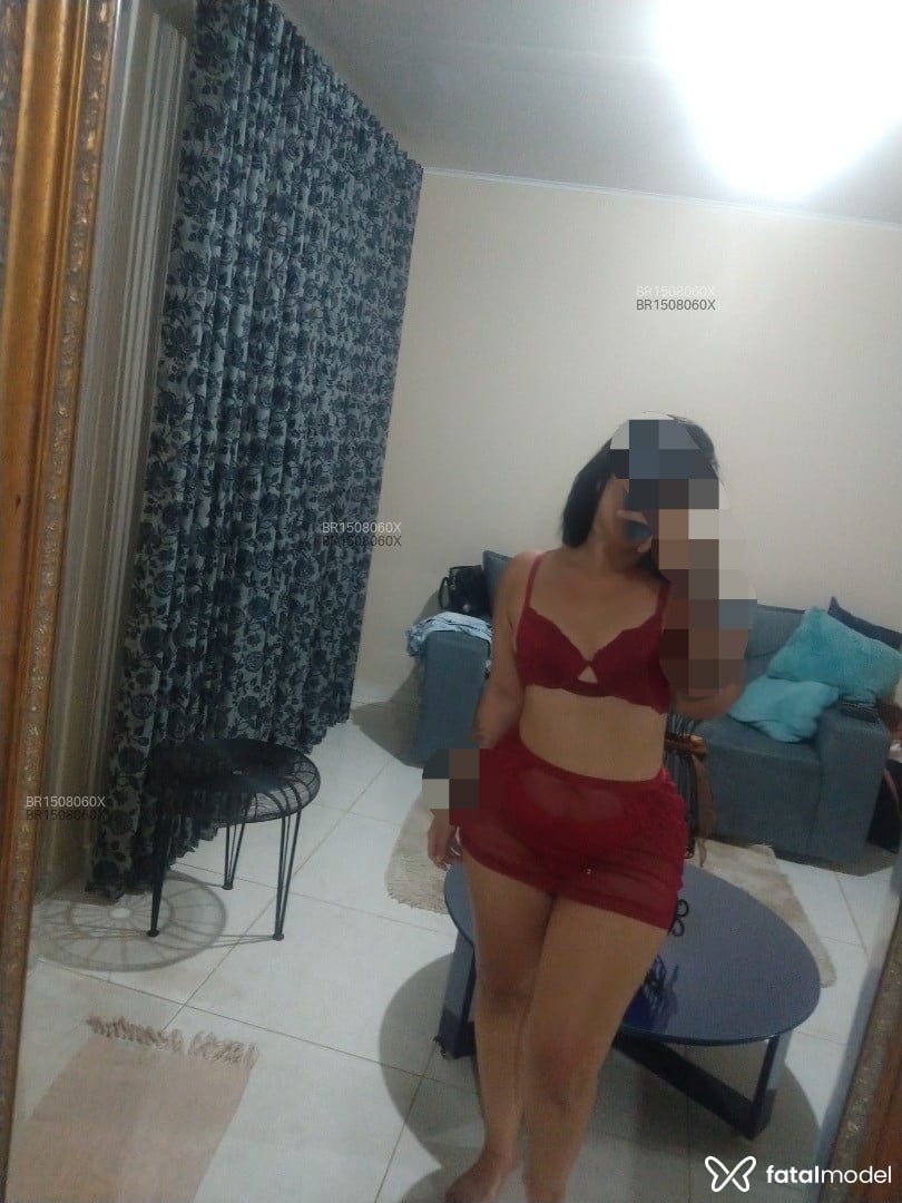 Acompanhante mulher morena (o) de olhos castanhos em Feira de Santana - Bia Vasconcelos