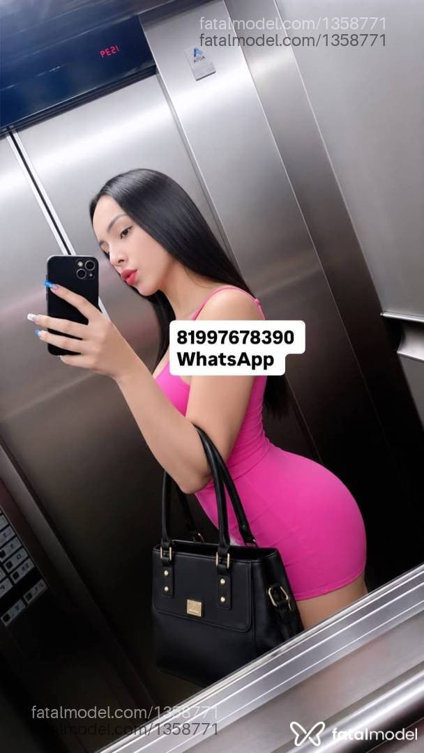 Acompanhante mulher trans morena (o) de olhos castanhos - Lavinya