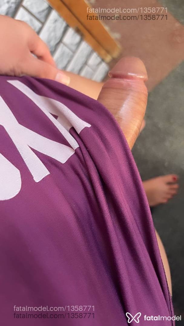 Acompanhante mulher trans morena (o) de olhos castanhos - Lavinya