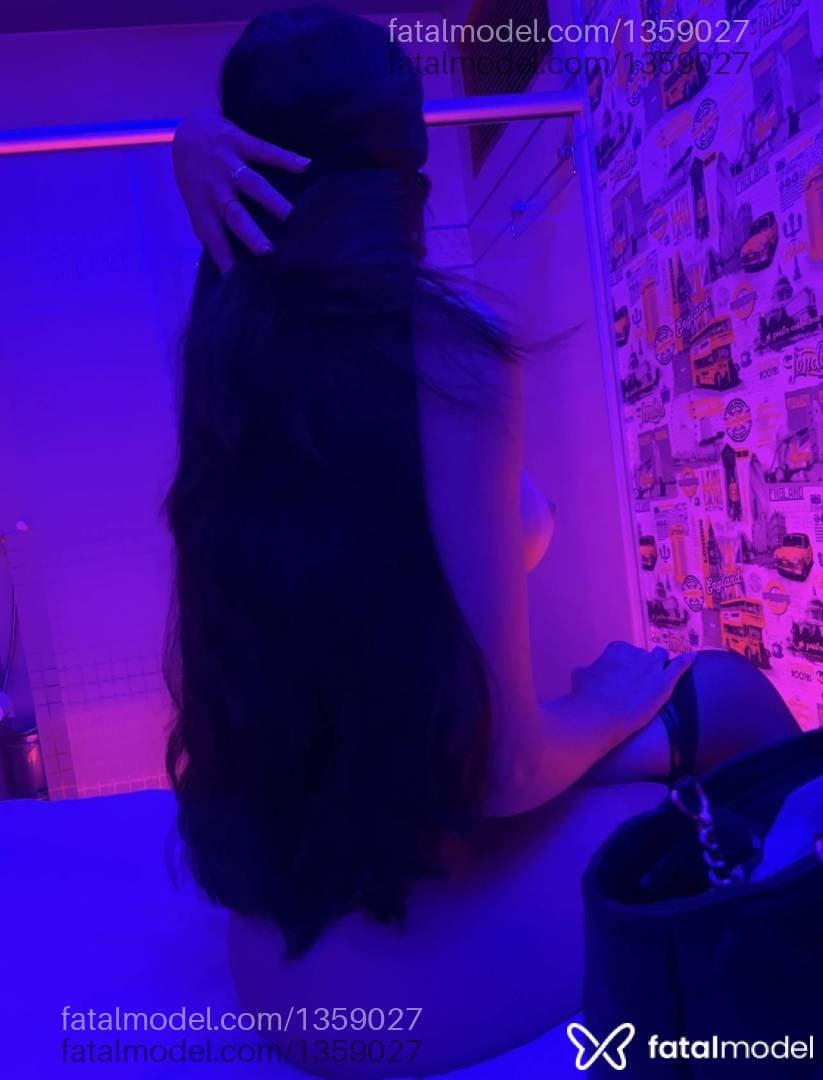 Acompanhante mulher com cabelo castanho de olhos castanhos - Sabrina paraensee